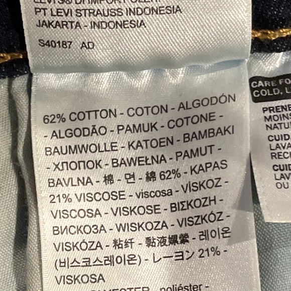 Levi's 710 Super Skinny Dark Wash - Size 25 - Picture 9 of 10